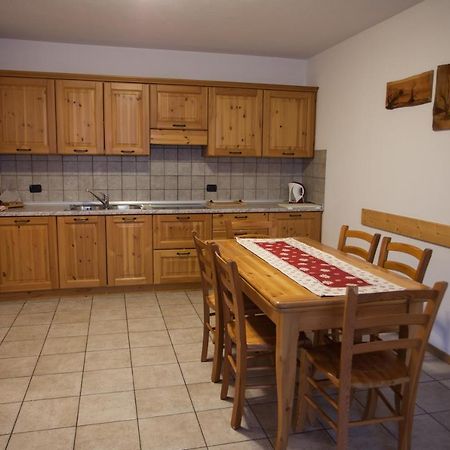 lareit appartamenti Bormio Exterior foto